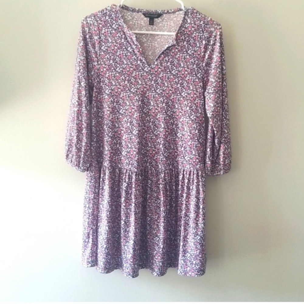 Banana Republic - Floral Patterned Dress with 3/4 Sleeves